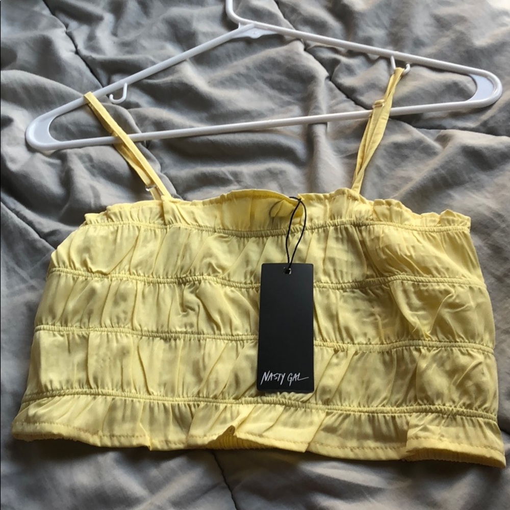 *never worn* yellow crop /tank top